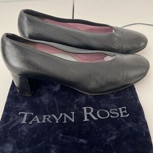Taryn Rose Black Heels Pumps Size 40M 2.25” Block Heel Comfortable